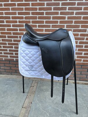 Euroriding Diamant Soft Seat 18 inch
